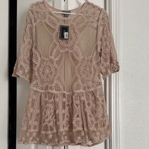 Elegant Lace Blouse in Soft Beige